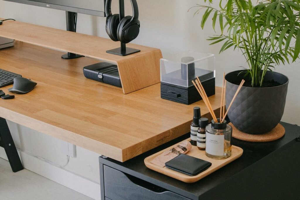 How to organize your desk in 3 simple steps? 1