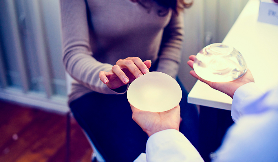 Breast Implant Surgery: What to Know Before Taking the Decision 1