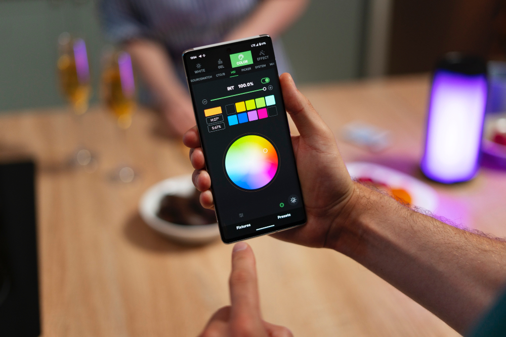 The Top 5 Editing Software Apps for Editing From Your Phone
