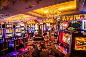 Behind the Scenes: Understanding How Casinos Maintain the House Edge