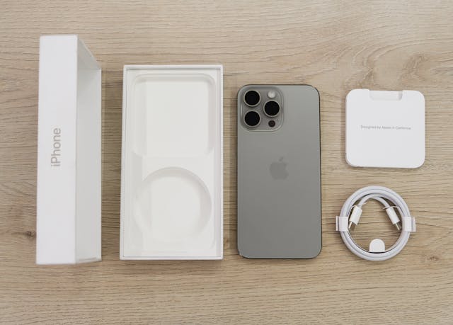 Is the iPhone 16 Pro Max the Best Phone for Streaming in 2025? 1 Is the iPhone 16 Pro Max the Best Phone for Streaming in 2025? 1