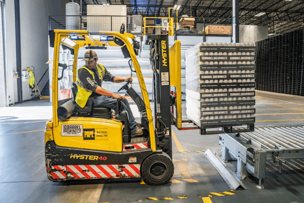 Maximizing Efficiency with Intelligent Warehouse Robotics Solutions 1
