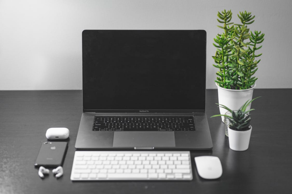 Apple Ecosystems: Gadgets to Get and Gadgets You Don't Need 1