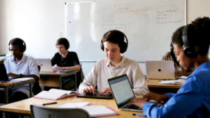 Audio to Text Transcription: How to Convert Voice Recordings into Accurate Text for Work and Study