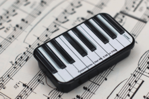 Unlocking Musical Potential: Online Piano Sheet Music Education